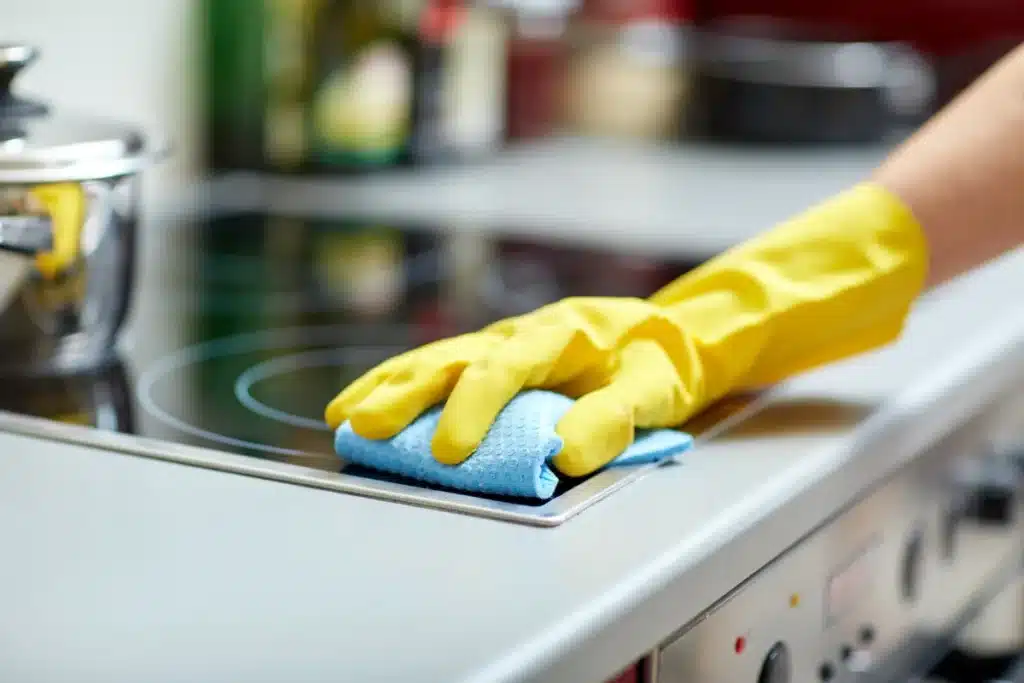 เลือกซื้อเครื่องครัวที่ทำความสะอาดได้ง่าย